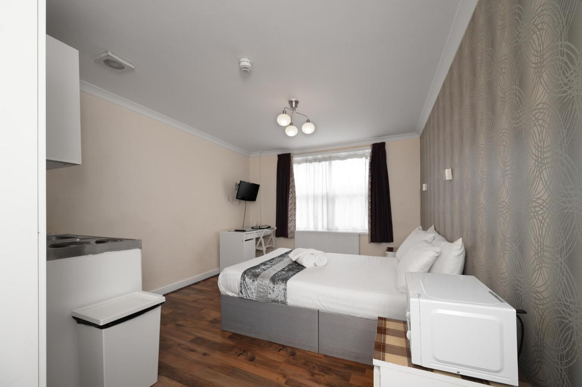 Tulsi Croydon ApartHotel Exterior foto