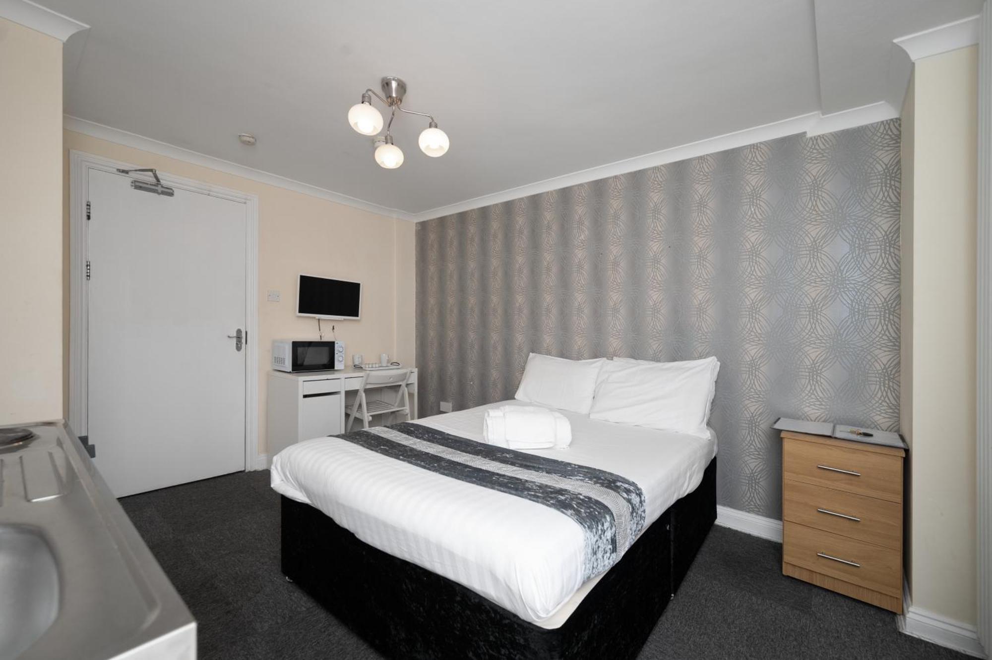 Tulsi Croydon ApartHotel Exterior foto