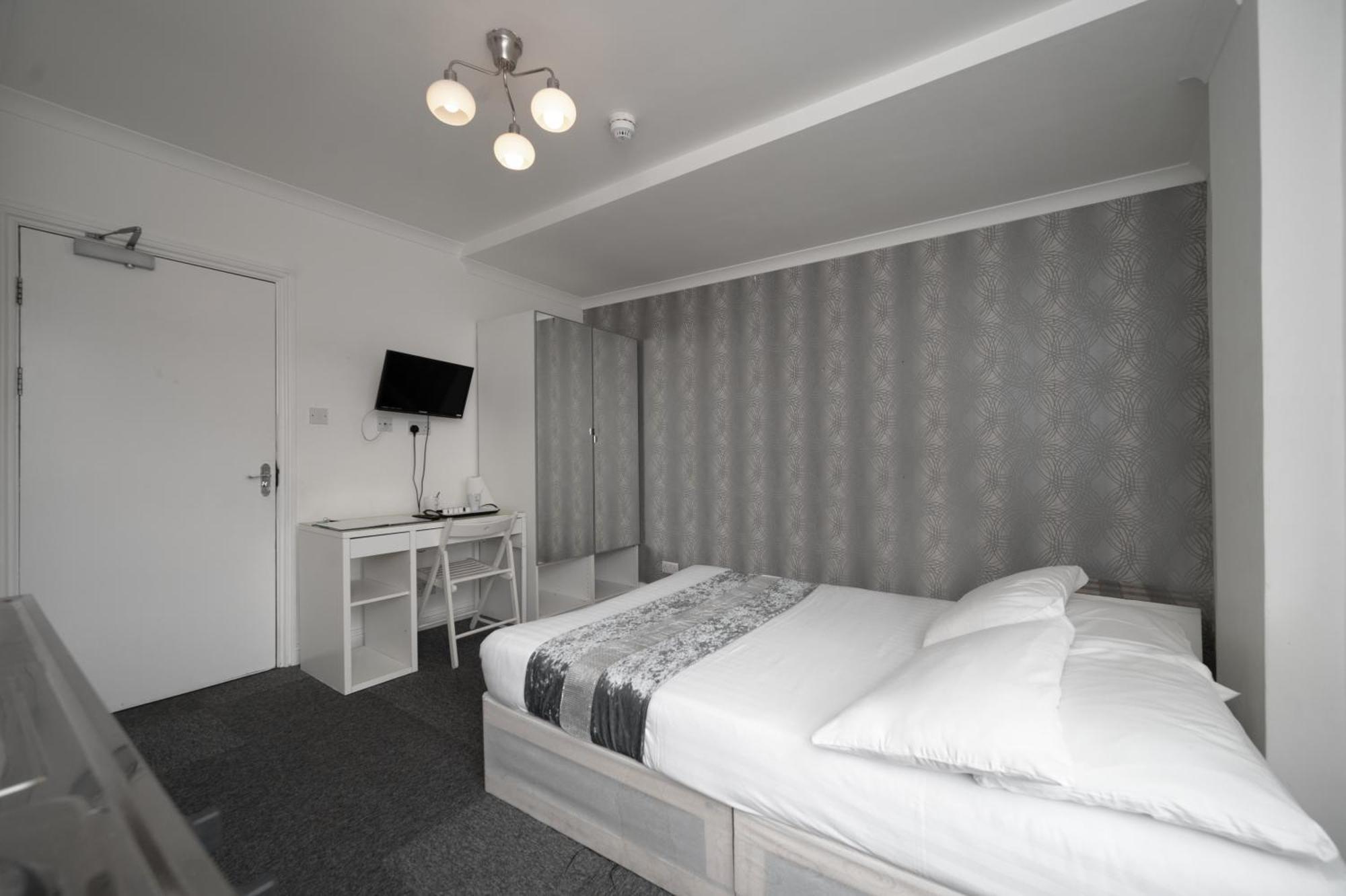 Tulsi Croydon ApartHotel Exterior foto