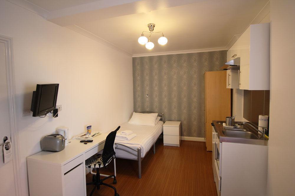 Tulsi Croydon ApartHotel Exterior foto
